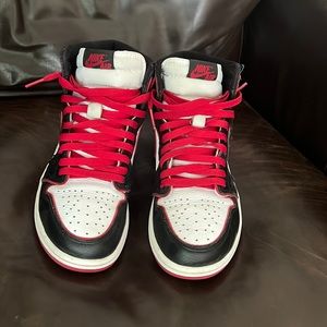 Air Jordan 1 Retro High OG Bloodline sneaker